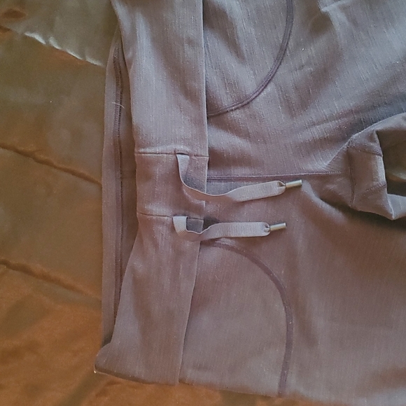 Lululemon pants - Picture 4 of 4
